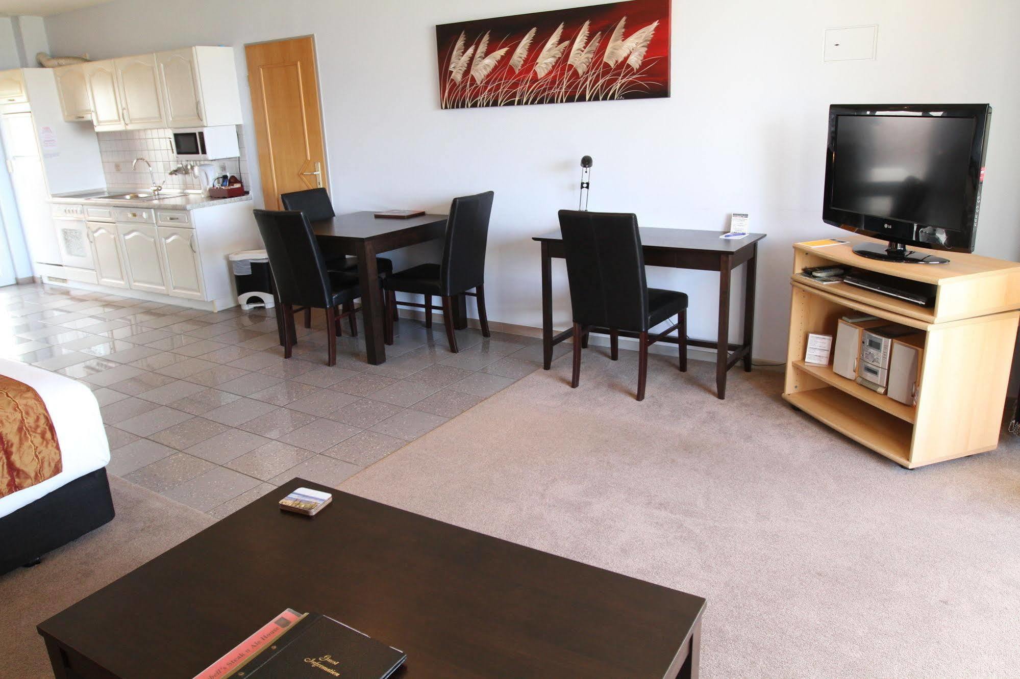 Admiralty Lodge Motel Whitianga Buitenkant foto
